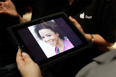 Sharp sẽ sản xuất màn hình iPad, iPhone