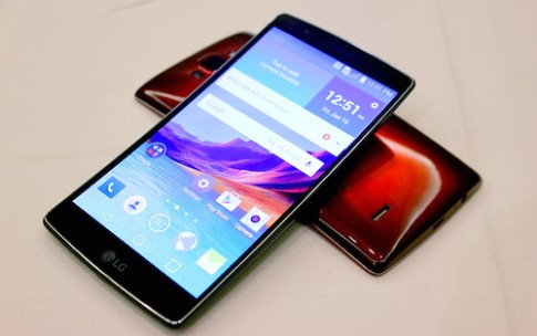 Smartphone màn hình cong LG G Flex 2 chính thức trình làng
