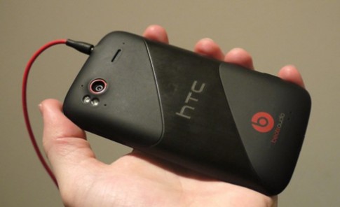 Smartphone thứ 3 của HTC tại MWC xuất hiện