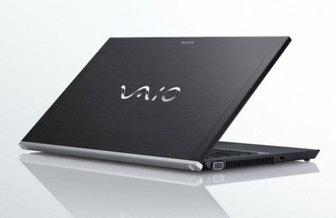 Sony Vaio Z 2011 giá từ 2.000 USD tại Mỹ