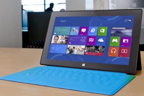 Surface chạy Windows 8 Pro bán vào đầu năm sau