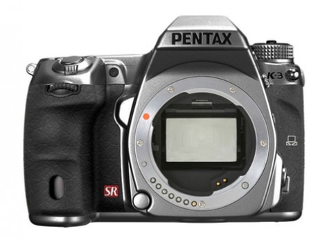 Tin đồn máy ảnh full-frame đầu tiên của Pentax