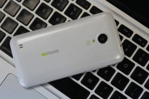 Trải nghiệm smartphone giá rẻ HKPhone Revo S