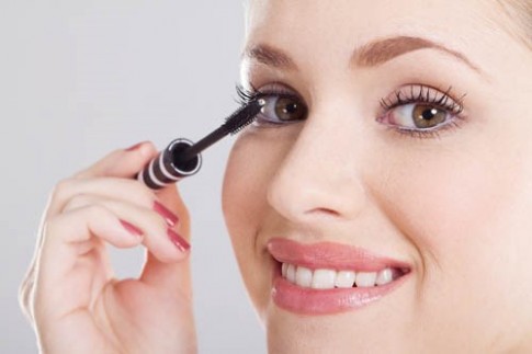 10 cây mascara rẻ tiền chuyên gia trang điểm nào cũng sở hữu