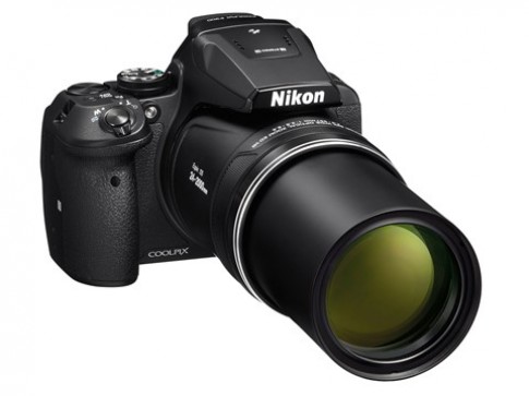 Máy ảnh zoom quang xa tới 83x của Nikon