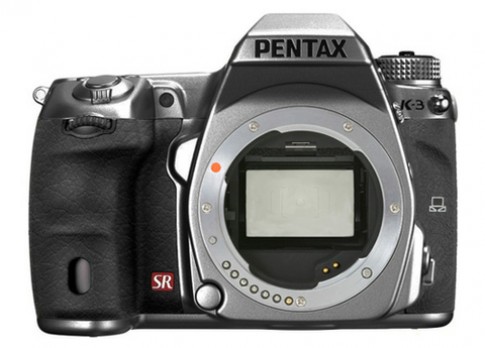 Máy full-frame của Pentax giá khoảng 2.800 USD