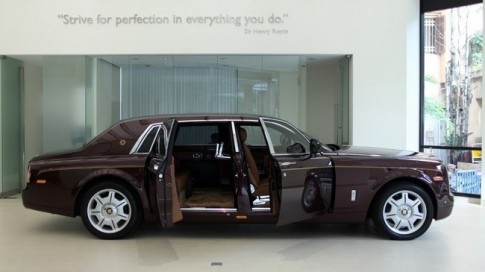 Rolls-Royce giới thiệu chiếc xe duy nhất thế giới tại Hà Nội