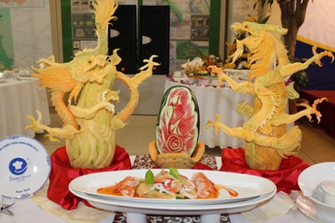 Tái hiện bữa ăn vua chúa trong món ngon Việt 