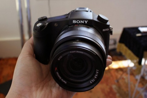 Tổng hợp các video Sony RX10 mark II thể hiện sức mạnh