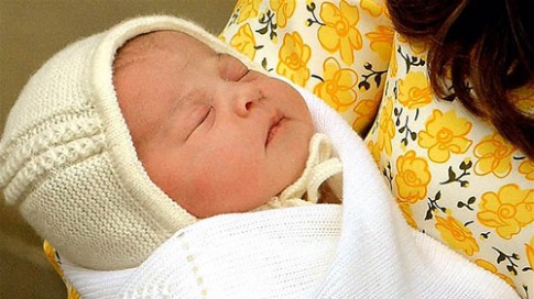 Báo Anh ‘tiết lộ’ phòng ngủ vương giả của Tiểu công chúa Kate-William