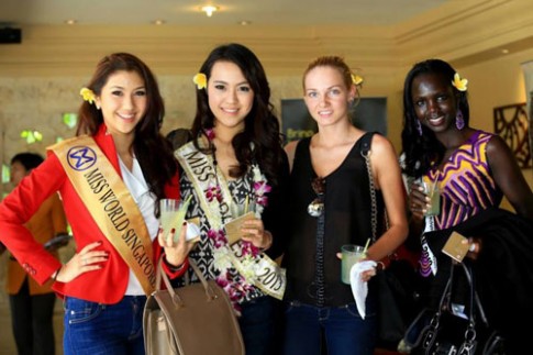 Các người đẹp Miss World đã tề tựu tại Indonesia