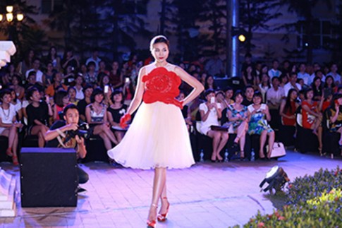 Đẹp Fashion Runway 3: Đẹp không cần chuẩn mực