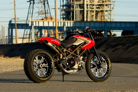 Ducati HyperMotard độ khủng với dàn chân siêu cấp