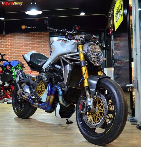 Ducati Monster 1200 độ cực khủng cùng dàn đồ chơi đắt tiền