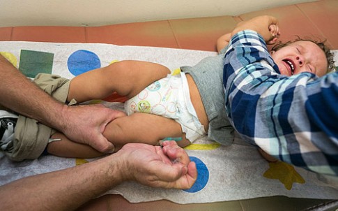 Mỹ: ‘Cuộc chiến’ xoay quanh vắc-xin phòng sởi