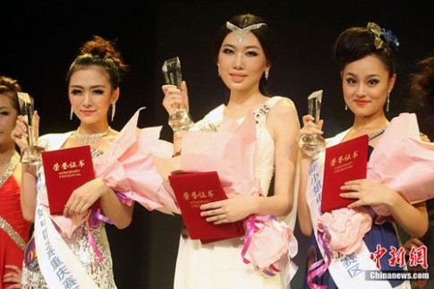 Những Hoa hậu Trung Quốc bị “ném đá” vì quá xấu