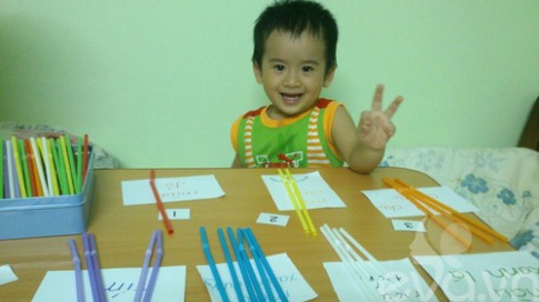 Bí quyết mẹ Việt dạy con 2 tuổi đọc thông thạo