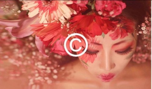 “Phù thủy” trang điểm khiến cộng đồng mạng “phát sốt”