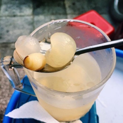 5 món chè mát lạnh hút khách ngày nóng ở Hà Nội