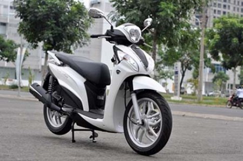 Đi Kymco People 16Fi để cảm nhận thật về Honda