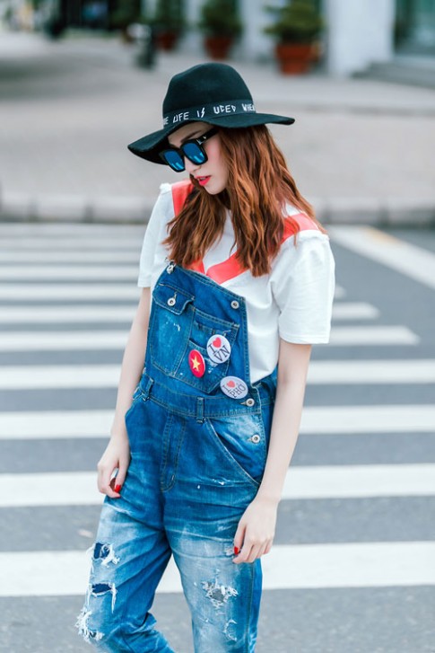 Gu mặc sành điệu của cô gái mê jeans trên phố Sài Gòn