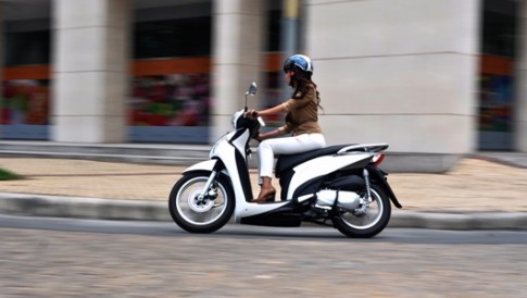 Kymco People 16Fi Dòng xe tiện ích mới dành cho Phái Đẹp