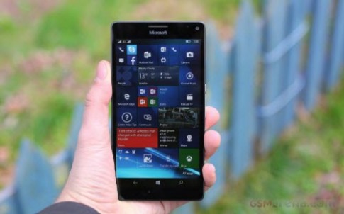 Lumia 950 XL: Sáng tạo chứ chưa hoàn hảo