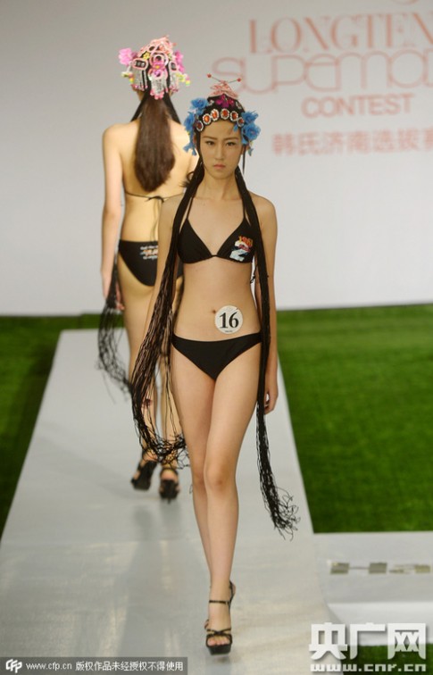 Trung Quốc xôn xao vì người mẫu 12 tuổi cao 1m77