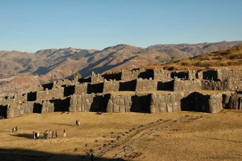 Chiêm ngưỡng những bức tường kỳ vĩ ở Peru