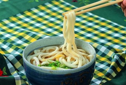 Mỳ Udon: Dẻo dai, thanh mát