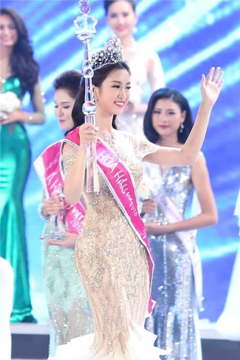 Ngọc Khánh - Hoa hậu Việt Nam có nhan sắc gây tranh cãi kịch liệt nhất