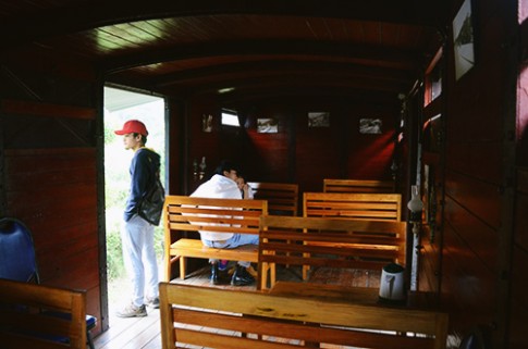Quán cà phê trên toa tàu hơn 80 năm tuổi ở Đà Lạt