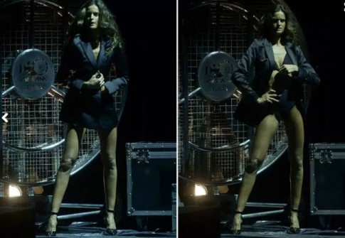 Siêu mẫu Brazil gây mê với màn thoát y trên sân khấu