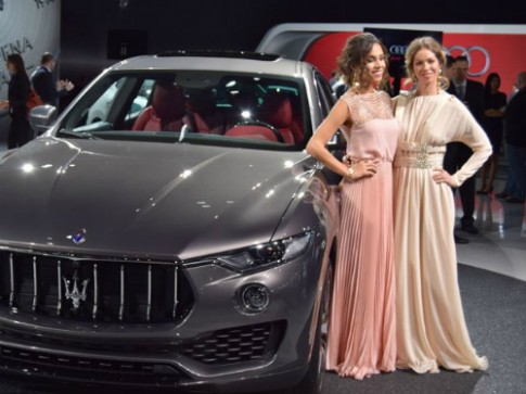  Dàn mẫu nóng bỏng tại New York Auto Show 2016 