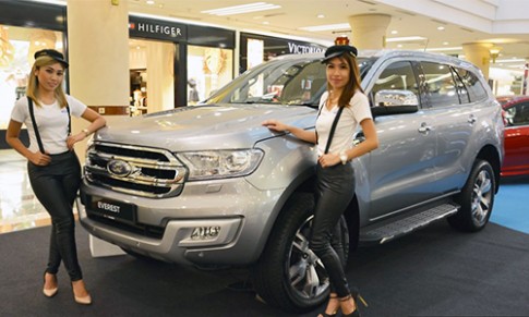  Ford Everest 2016 giá từ 49.700 USD tại Malaysia 