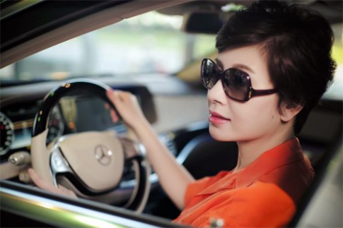  Maybach S600 – xe sang màu độc của nữ doanh nhân Hà Nội 