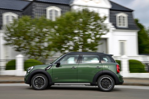  MINI Countryman - xe dành cho cả gia đình 