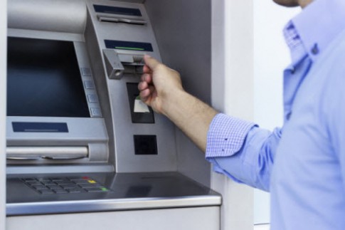 Phát hiện cách thức tinh vi trộm tiền từ máy ATM