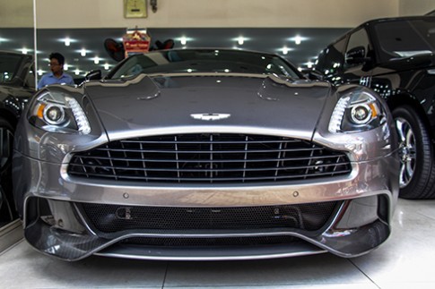  Siêu xe Aston Martin Vanquish thứ 4 ở Sài Gòn 