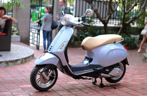  Vespa sơn cẩn trứng duy nhất tại Việt Nam 