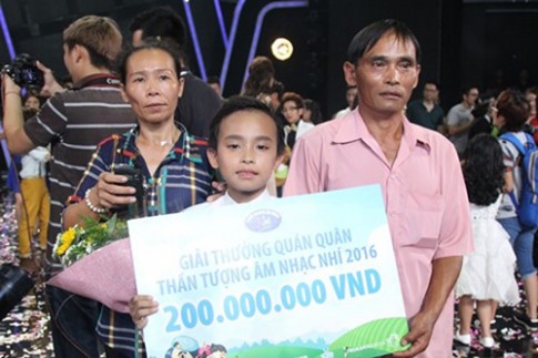 Vietnam Idol Kids 2016: Hồ Văn Cường đoạt Quán quân nhờ… nước mắt khán giả?