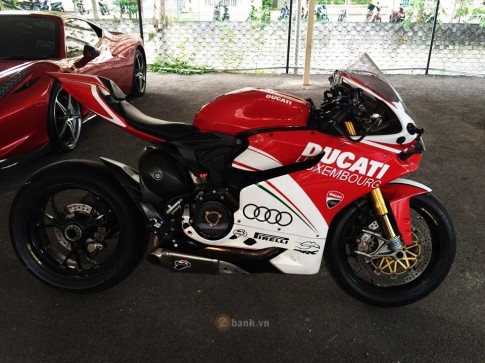 Ducati 1199 Panigale siêu chất bên một loạt phụ tùng hàng hiệu