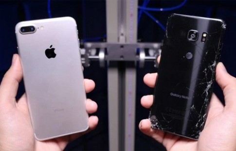  iPhone 7 đọ độ bền với Galaxy Note 7 khi bị thả rơi 