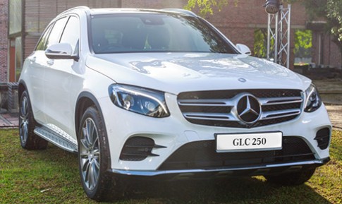  Mercedes GLC 250 4Matic giá 75.000USD tại Malaysia 