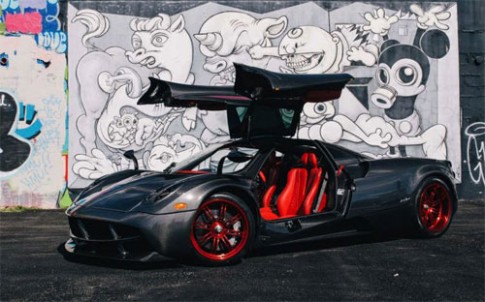  Pagani Huayra Volcan 