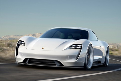  Porsche Mission E 