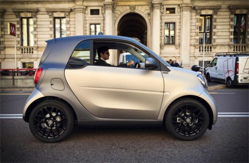  Smart ForTwo độ sành điệu 