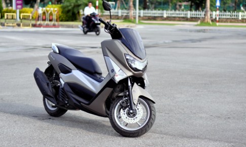  Yamaha NM-X và Honda SH - cuộc chiến xe ga cao cấp mới 