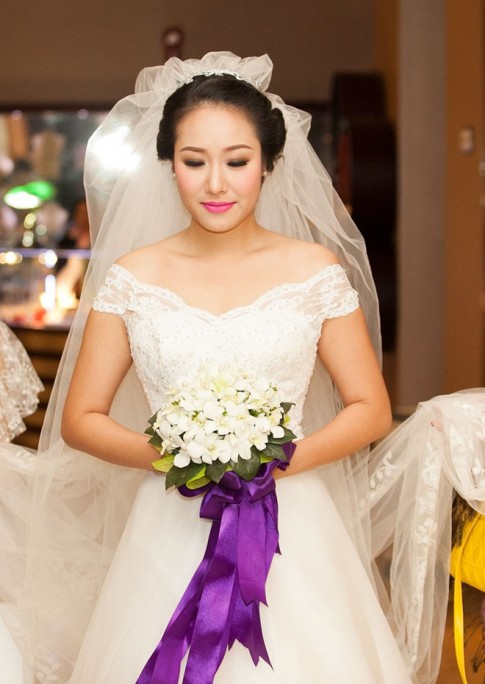 Chấm điểm chiếc váy trọng đại nhất cuộc đời của các Hoa hậu Việt