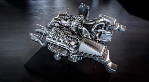  Động cơ 4 lít twin-turbo - công nghệ mới của AMG 